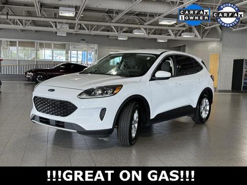 2020 Ford Escape SE