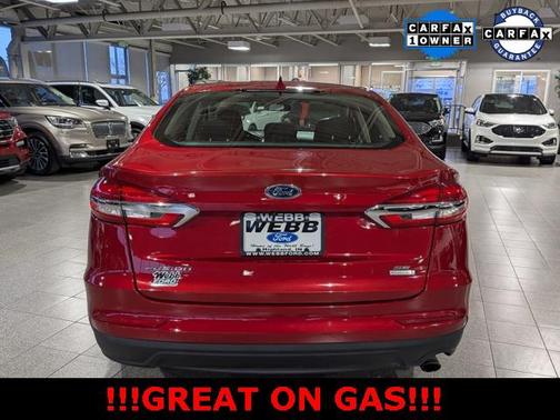 2020 Ford Fusion SE