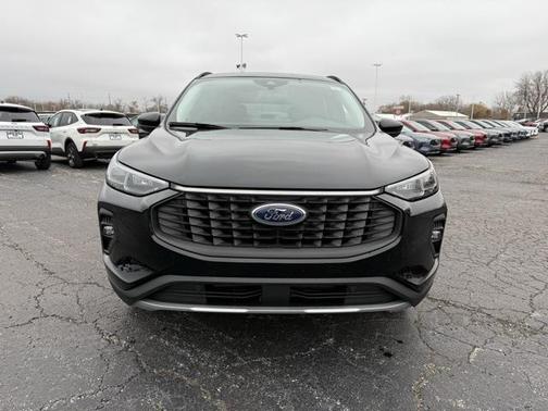 2026 Ford Escape Platinum
