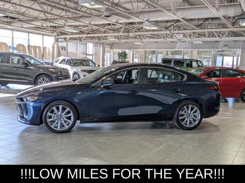 Deep Crystal Blue Mica 2025 Mazda Mazda3 FWD w/Preferred Package