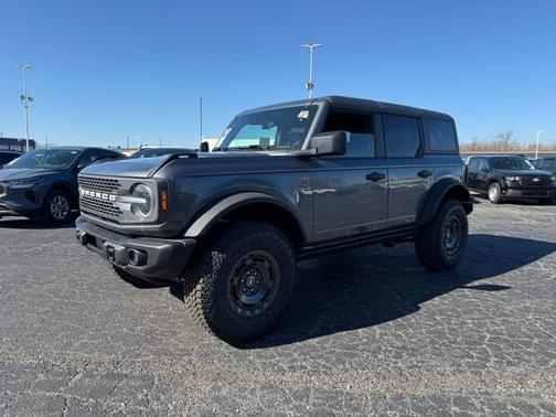 Carbonized Gray Metallic 2025 Ford Bronco Badlands