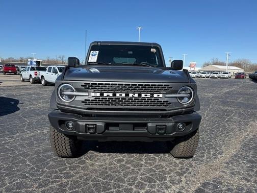 Carbonized Gray Metallic 2025 Ford Bronco Badlands