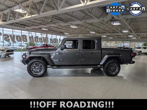 2022 Jeep Gladiator Overland