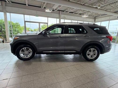 CARBONIZED GRAY METALLIC 2022 Ford Explorer XLT