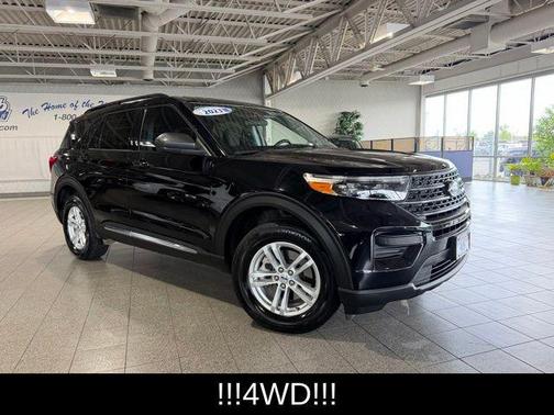 AGATE BLACK METALLIC 2023 Ford Explorer XLT