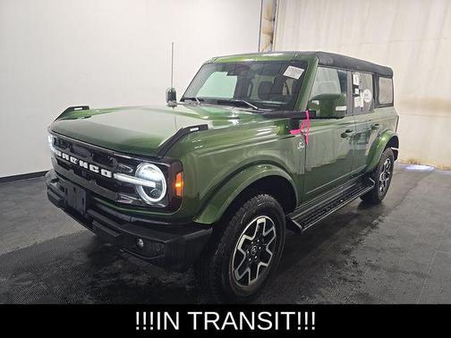 ERUPTION GREEN METALLIC 2025 Ford Bronco Outer Banks