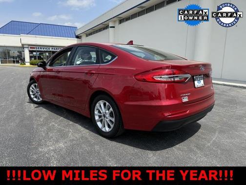 2020 Ford Fusion SE