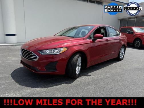 2020 Ford Fusion SE
