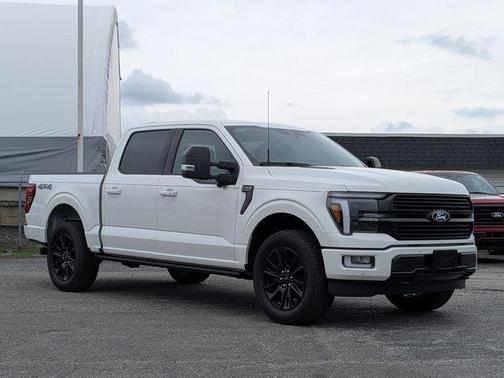 STAR WHITE METALLIC TRICOAT 2025 Ford F-150 Platinum