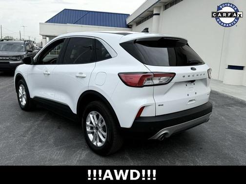 2022 Ford Escape SE