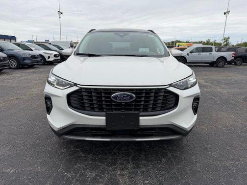 STAR WHITE METALLIC TRI-COAT 2026 Ford Escape PHEV SE
