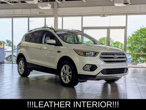 WHITE PLATINUM MET TRI-COAT 2018 Ford Escape SEL