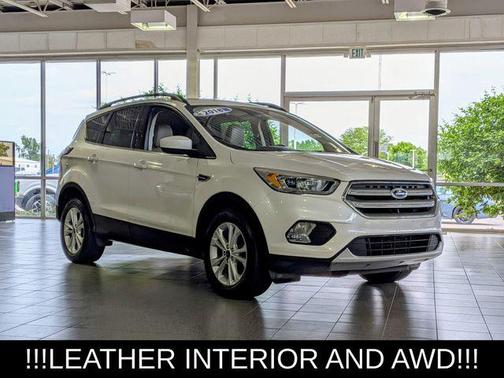 WHITE PLATINUM MET TRI-COAT 2018 Ford Escape SEL