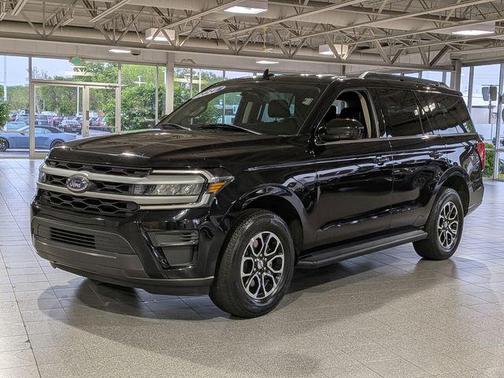 AGATE BLACK METALLIC 2024 Ford Expedition XLT