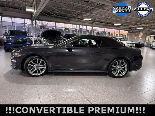 2022 Ford Mustang EcoBoost Premium