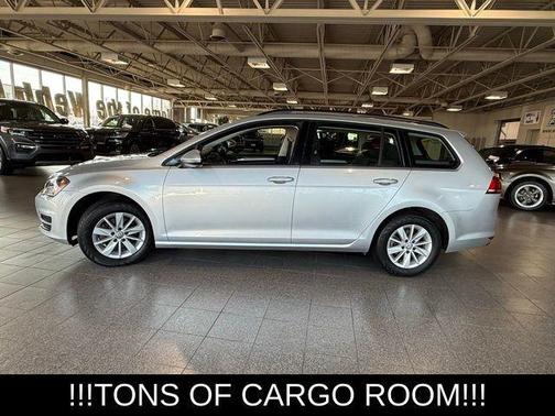 2016 Volkswagen Golf SportWagen TSI S 4-Door