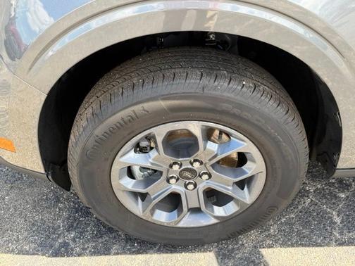 Carbonized Gray Metallic 2026 Ford Maverick XLT