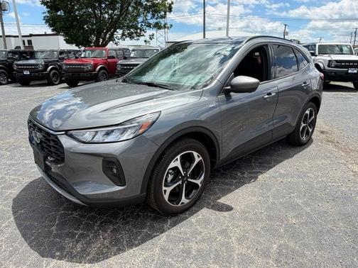 Carbonized Gray Metallic 2025 Ford Escape ST-Line Select