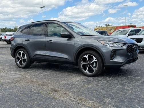 Carbonized Gray Metallic 2025 Ford Escape ST-Line Select