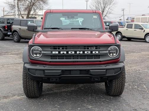 2025 Ford Bronco Base