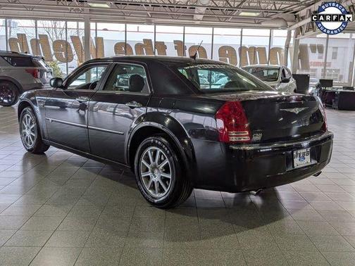 2008 Chrysler 300C Base