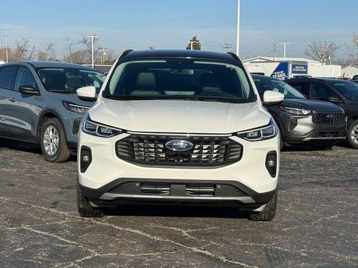 2026 Ford Escape Platinum