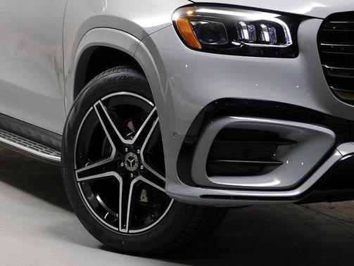 Alpine 2026 Mercedes-Benz GLS 450 4MATIC