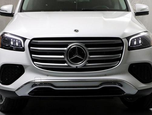 2026 Mercedes-Benz GLS 450 