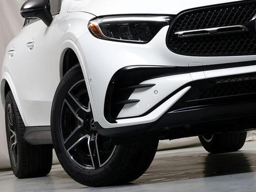 Polar White 2026 Mercedes-Benz GLC 300 Base 4MATIC
