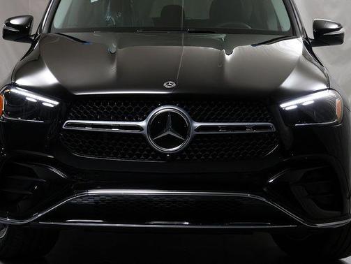 Black 2026 Mercedes-Benz GLE 450 4MATIC