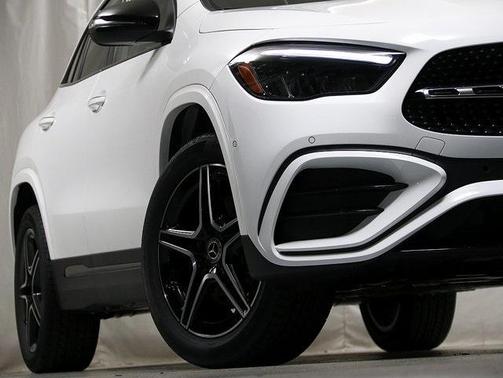 2025 Mercedes-Benz GLA 250 Base 4MATIC