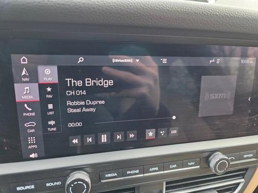 2021 Porsche Macan Base