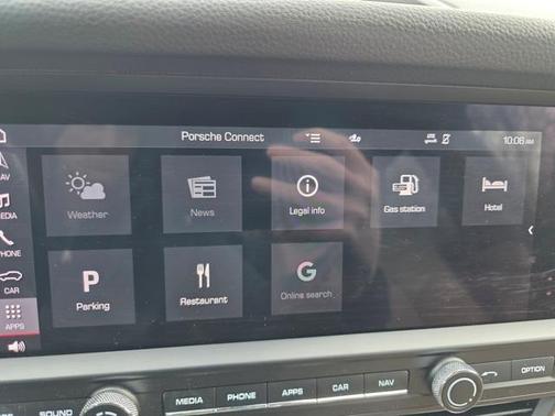 2021 Porsche Macan Base