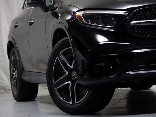 2025 Mercedes-Benz GLC 300 Base 4MATIC