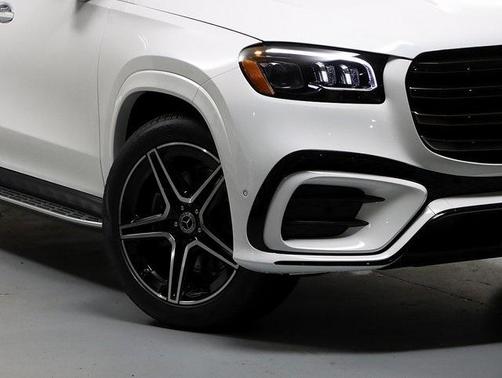 2026 Mercedes-Benz GLS 450