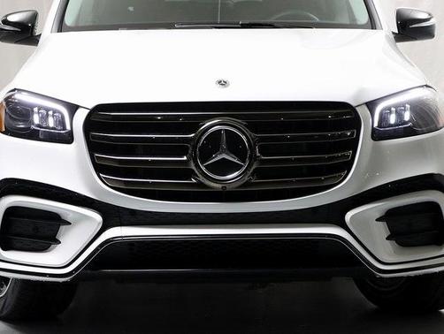 2026 Mercedes-Benz GLS 450