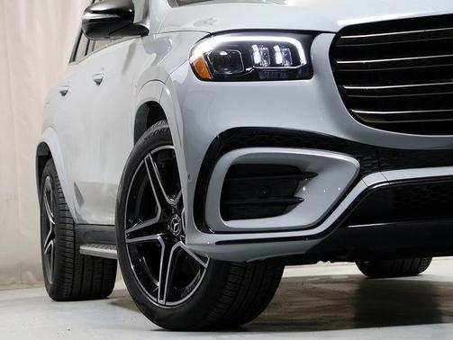 2026 Mercedes-Benz GLS 450 4MATIC
