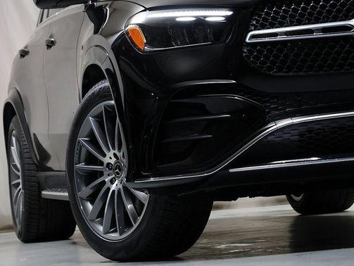 Black 2026 Mercedes-Benz GLE 450 4MATIC