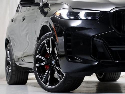 2024 BMW X5 M60i