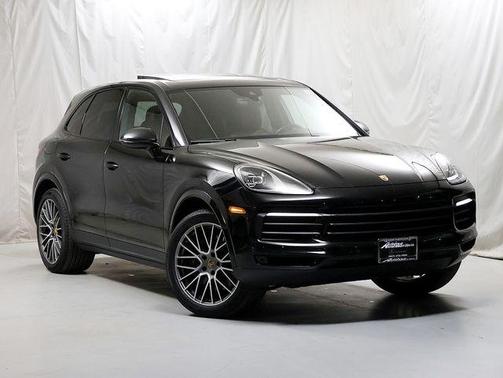 Black Metallic 2023 Porsche Cayenne Platinum Edition