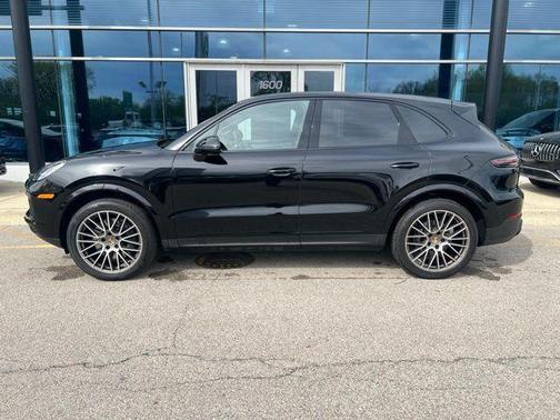 Black Metallic 2023 Porsche Cayenne Platinum Edition
