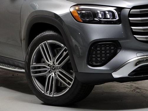 2026 Mercedes-Benz GLS 450 