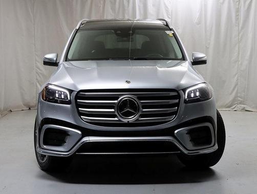 2026 Mercedes-Benz GLS 450 