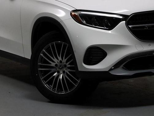 2026 Mercedes-Benz GLC 300 Base 4MATIC