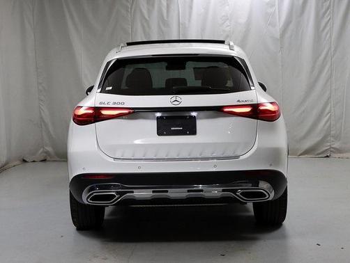 2026 Mercedes-Benz GLC 300 Base 4MATIC