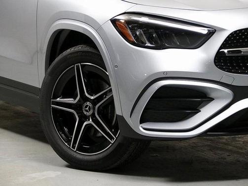 2025 Mercedes-Benz GLA 250 Base 4MATIC