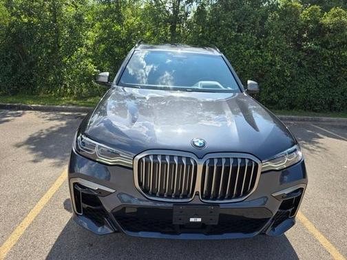 2021 BMW X7 M50i