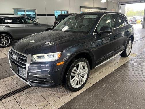 Moonlight Blue Metallic 2018 Audi Q5 2.0T Tech Premium