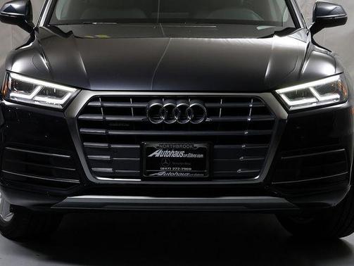 Moonlight Blue Metallic 2018 Audi Q5 2.0T Tech Premium
