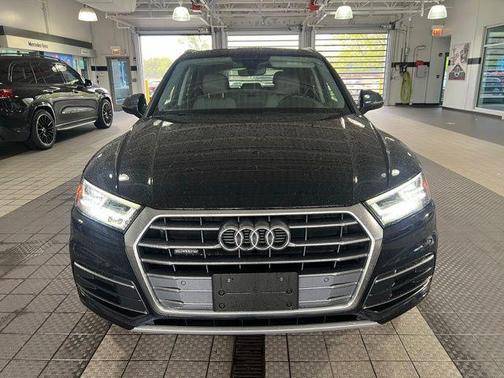 Moonlight Blue Metallic 2018 Audi Q5 2.0T Tech Premium
